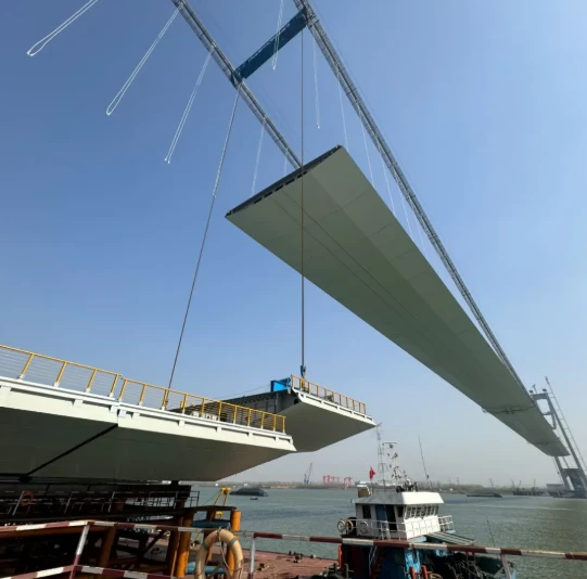 Steel box girder beams Steel box girder beams
