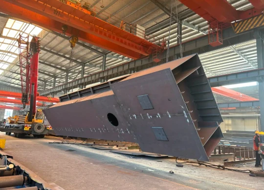 Steel box girder beams Steel box girder beams
